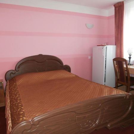 Hotel Muhavets Pruzhany Zewnętrze zdjęcie