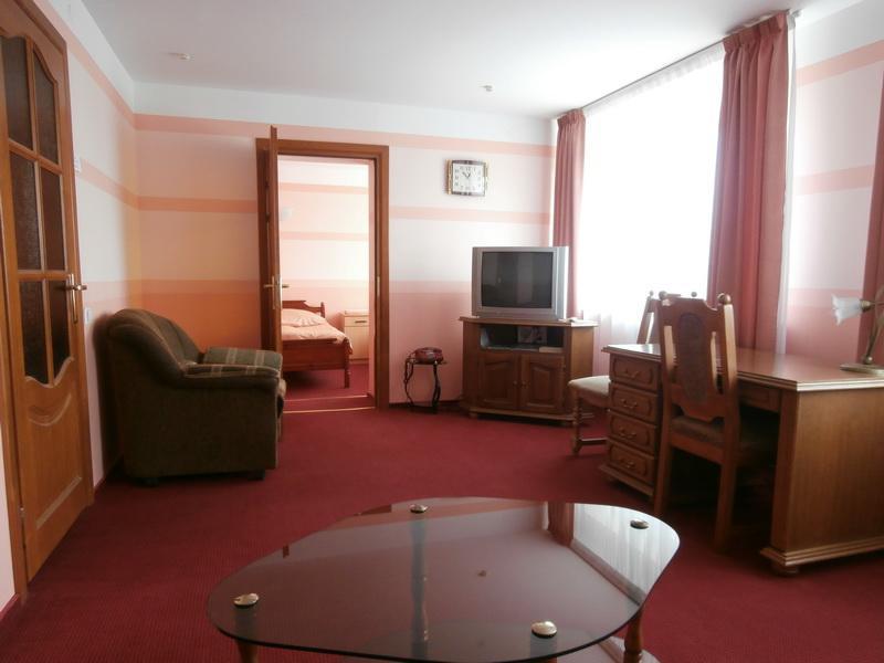 Hotel Muhavets Pruzhany Zewnętrze zdjęcie